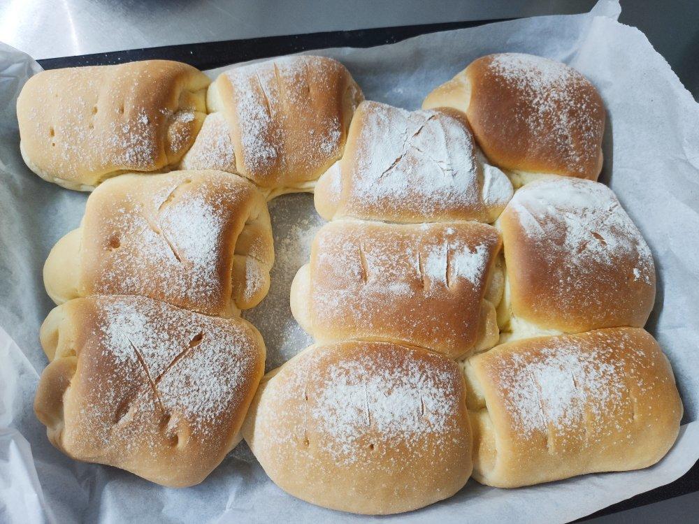 软到不知所措的牛奶卷