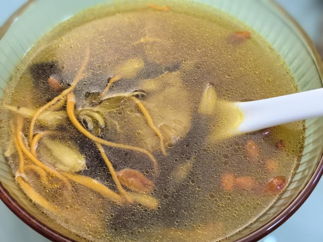 鲜到起飞的菌菇汤！不好喝不要钱！