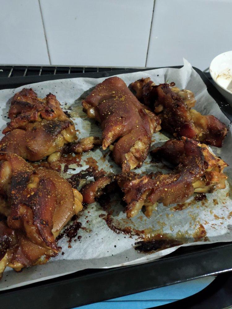 香酥烤猪蹄