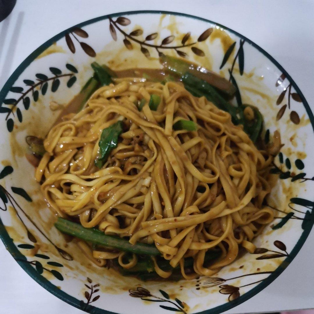 超简单超快手的热干面（小白也可以学会哦）