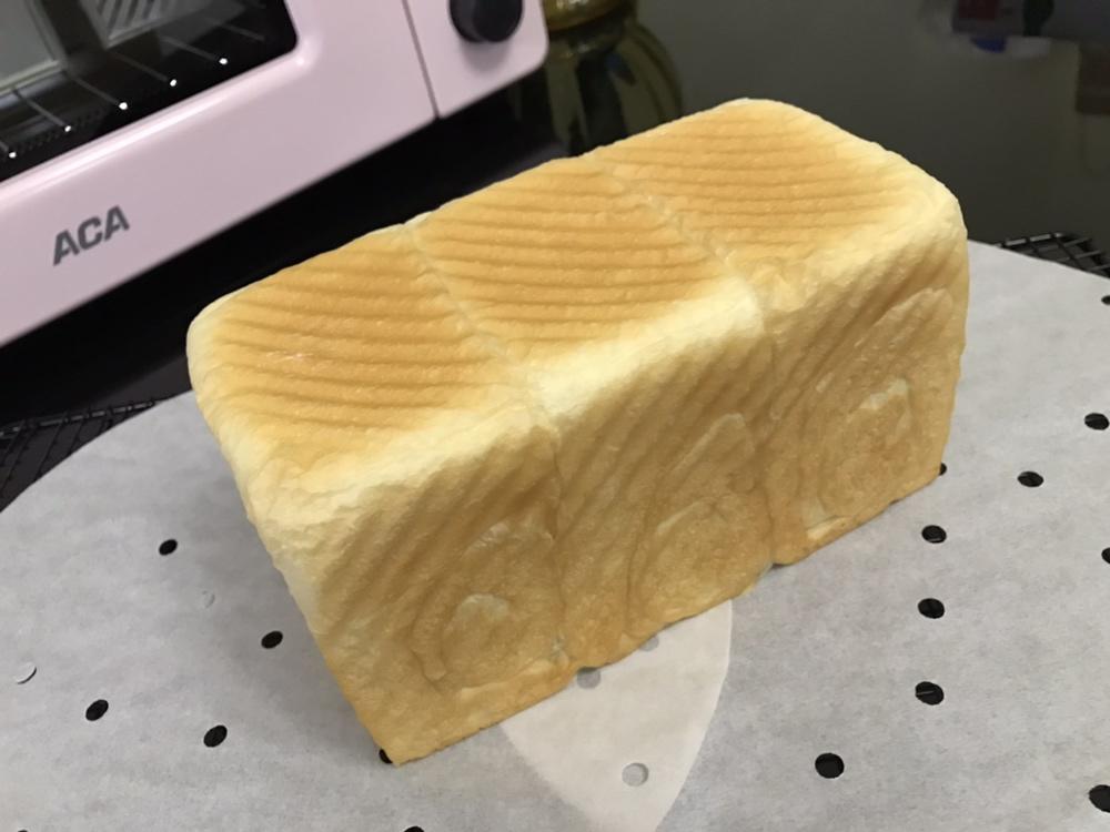 《Tinrry+》软绵绵的白吐司