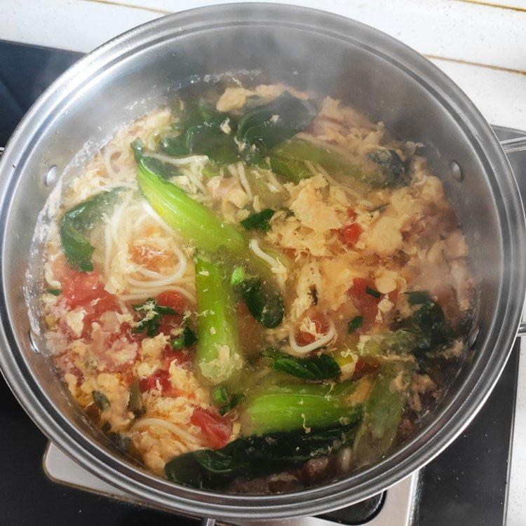 西红柿青菜面