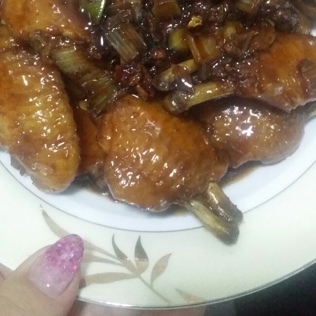 红烧鸡翅中