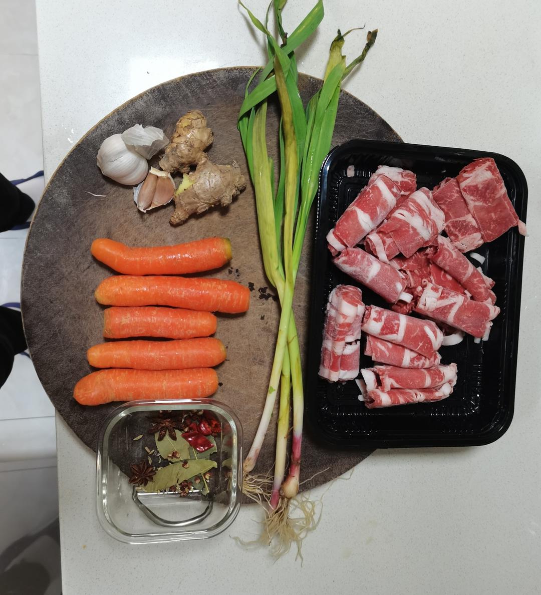 胡萝卜炖牛肉