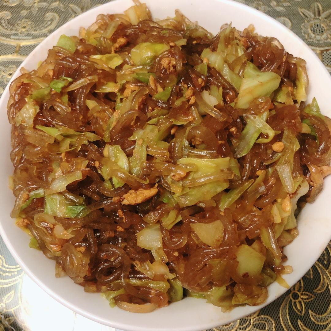 包心菜炒红薯粉丝