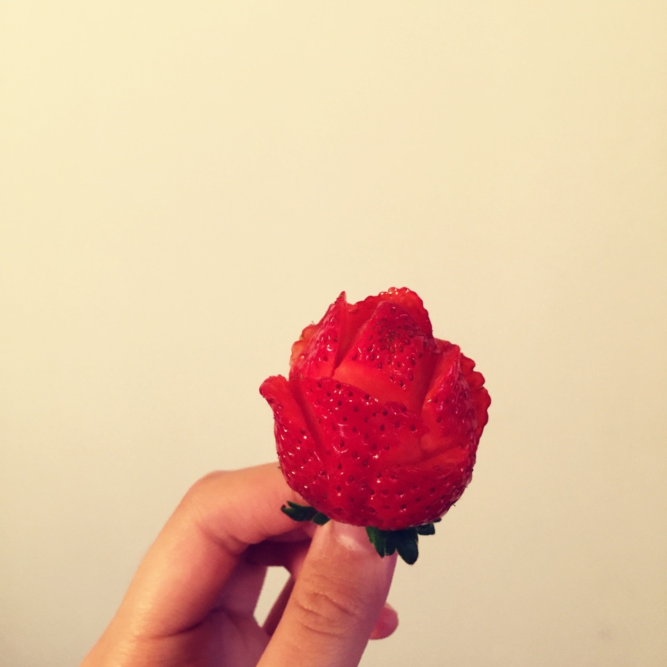 草莓玫瑰花