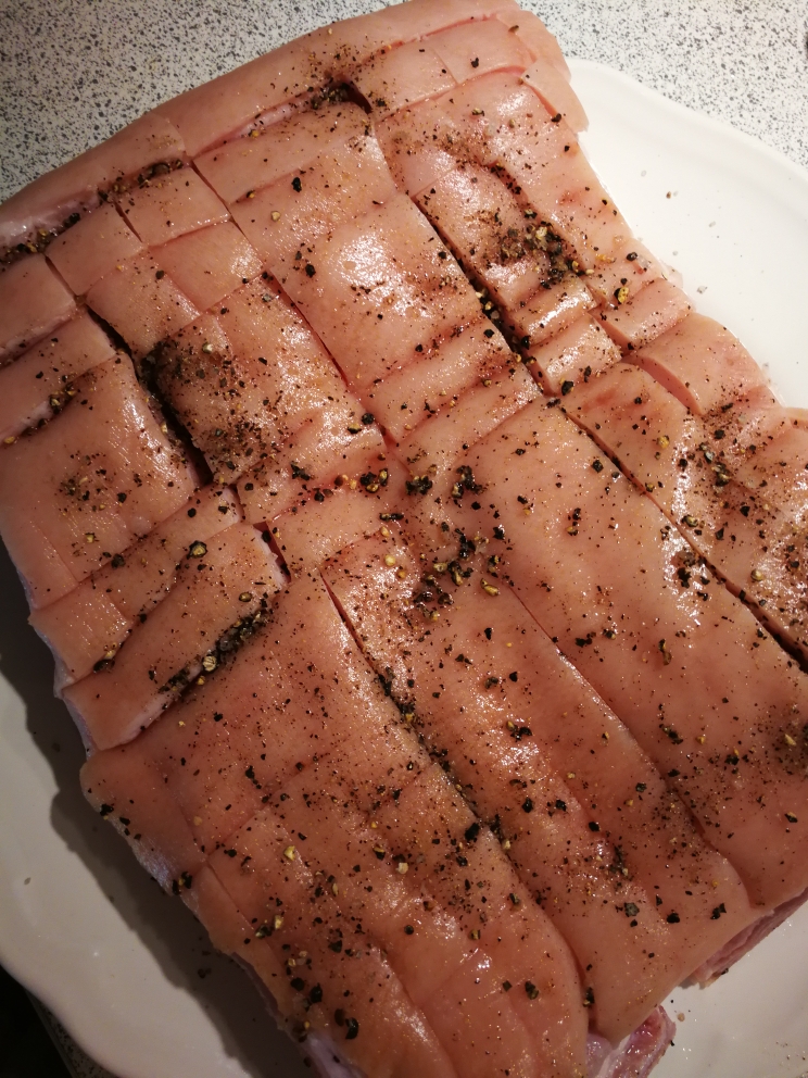 挪威脆皮猪肉的做法 步骤3