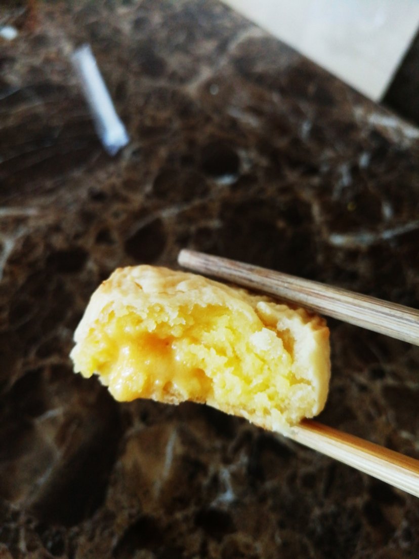 爆浆流心奶黄月饼-咸甜适中入口即化