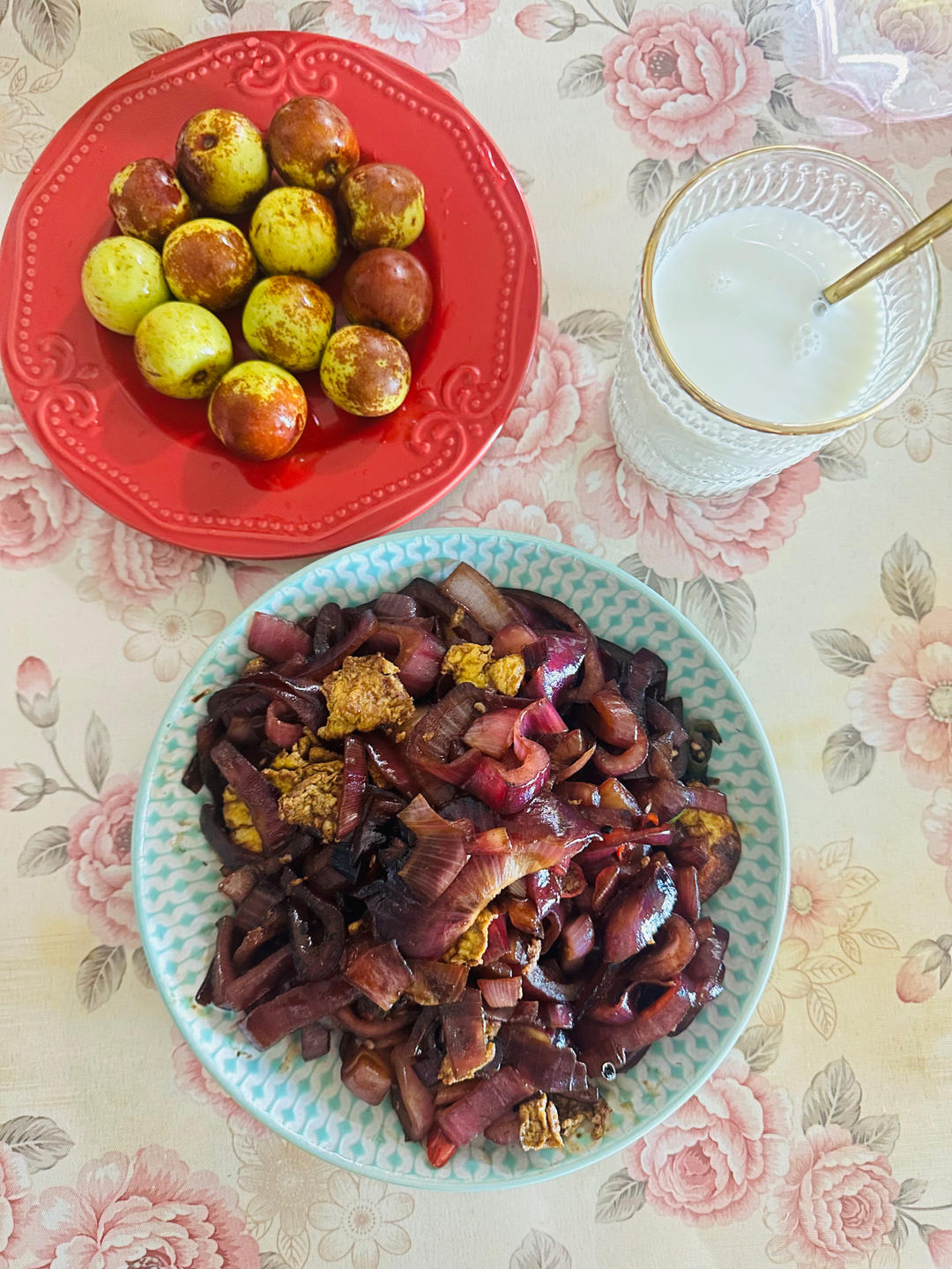 降压防癌的好食材  洋葱炒鸡蛋