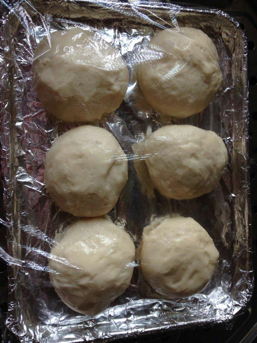 大人小孩都爱不释口的【蜂蜜牛奶小餐包】