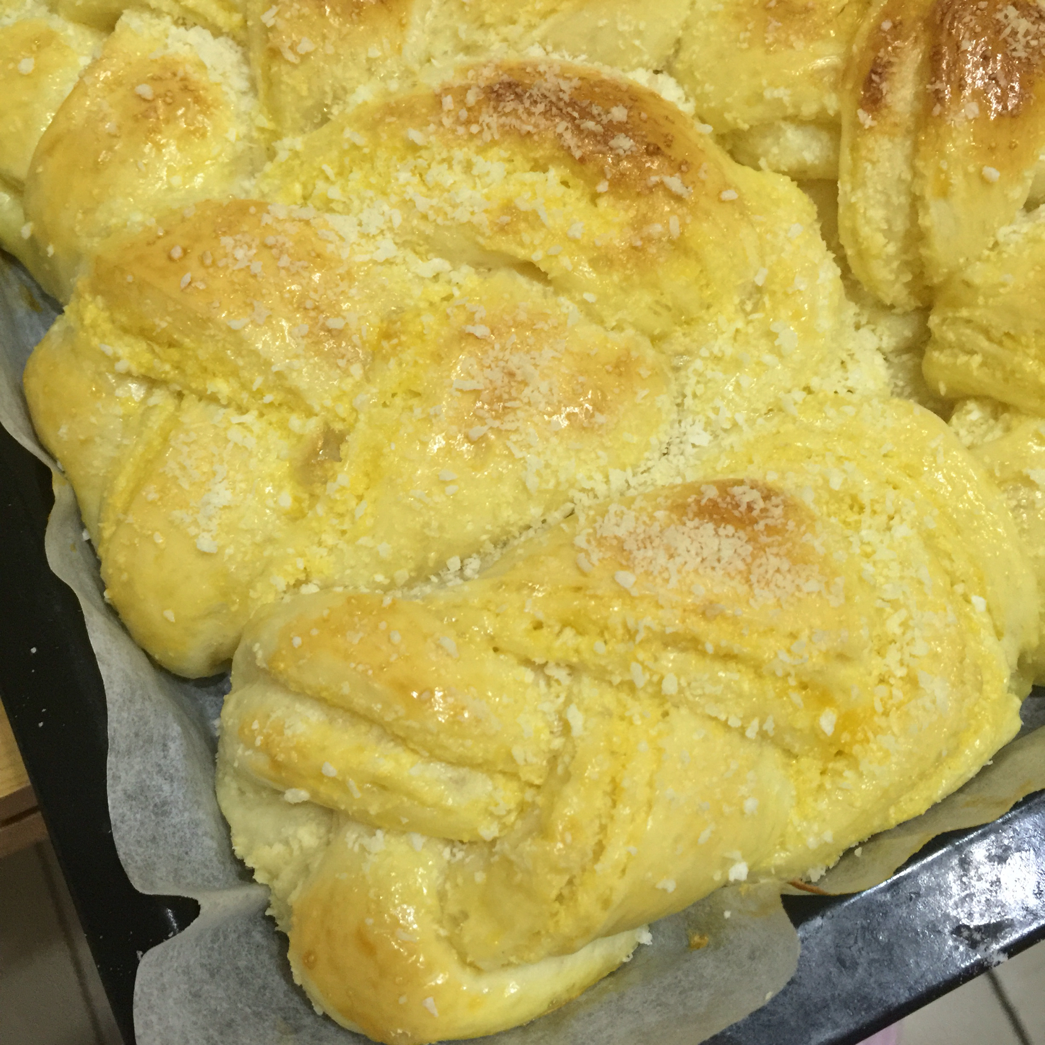 汤种椰蓉酥粒面包