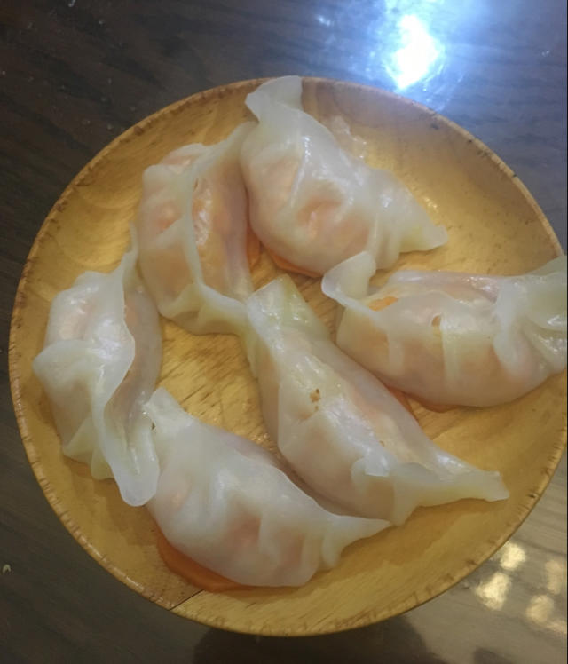 弯梳虾饺