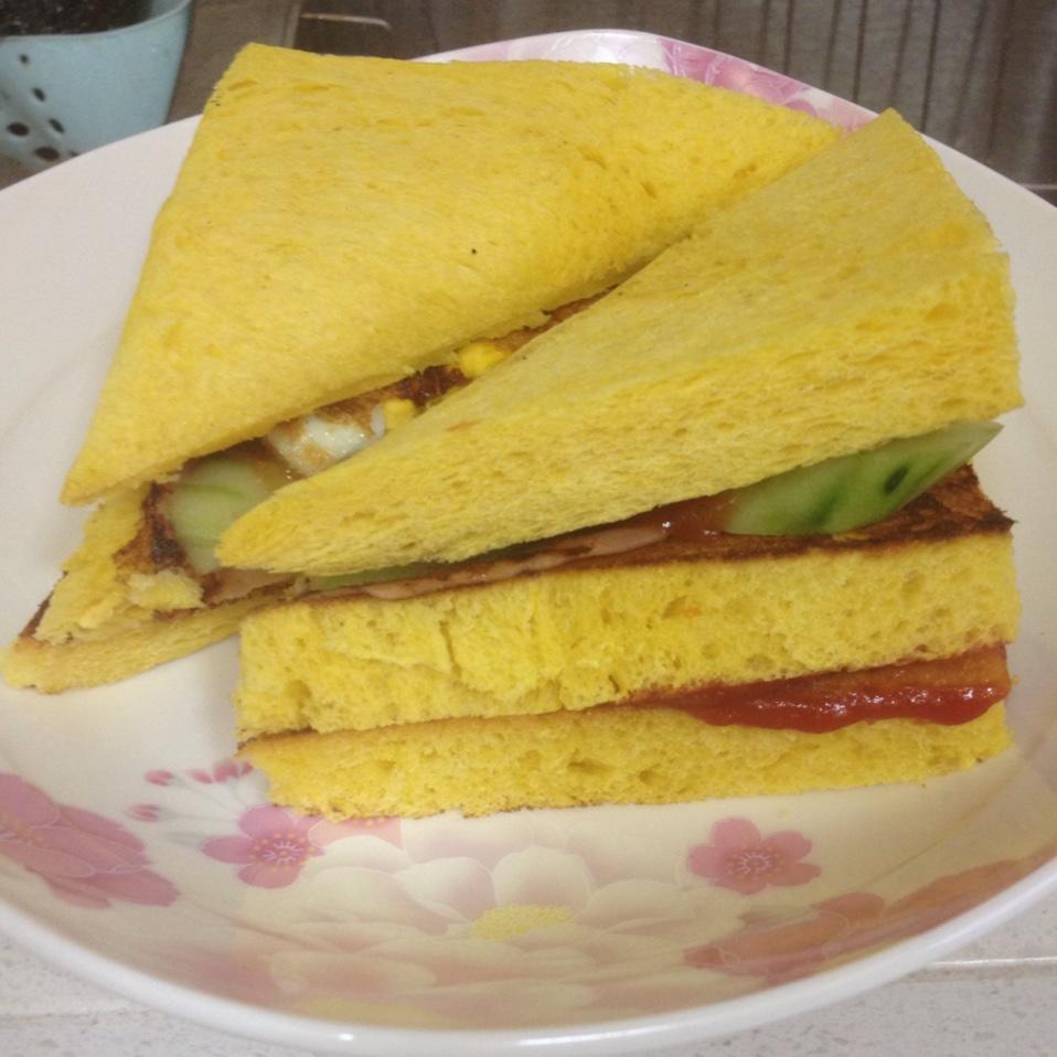 火腿芝士蛋三文治