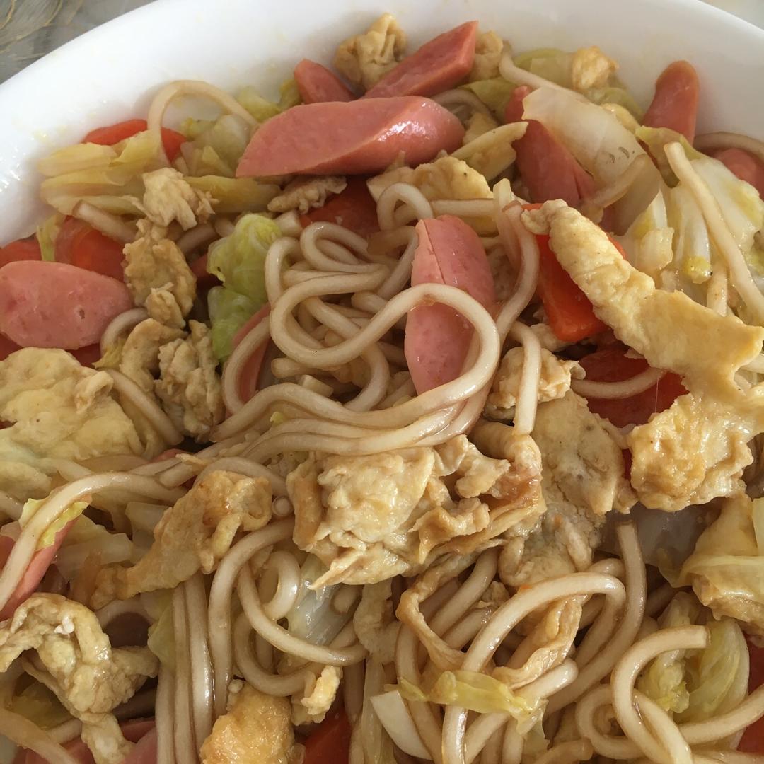 比路边摊好吃百倍的火腿炒土豆粉