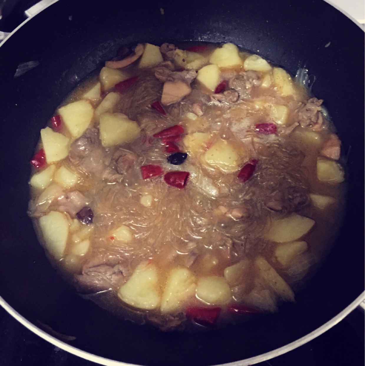 土豆炖鸡块