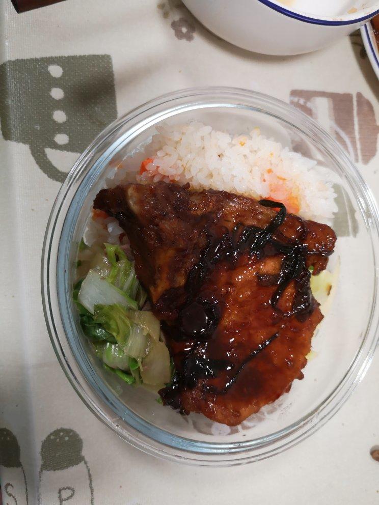 记录上班带的盒饭