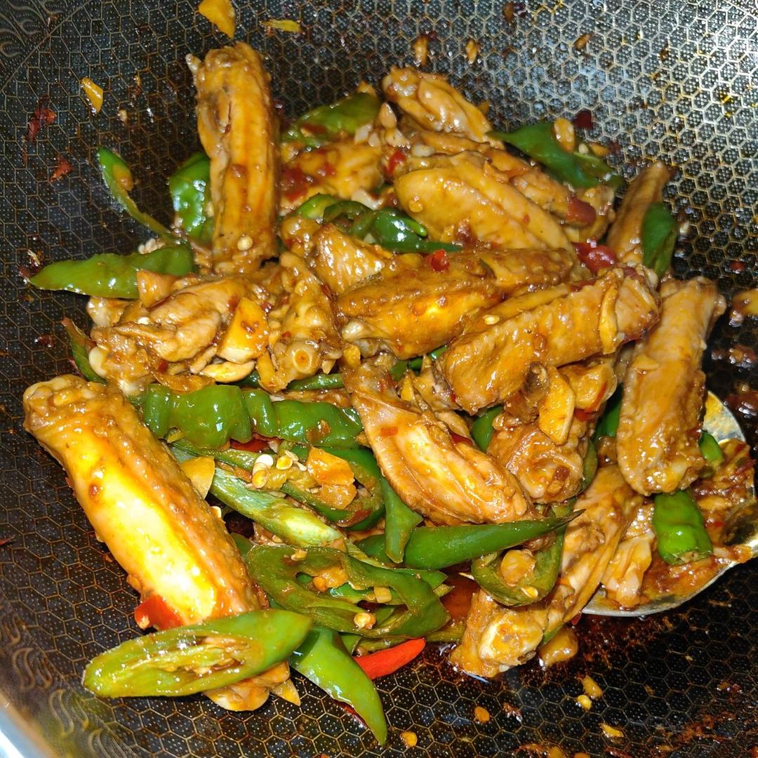 蒜香鸡翅，这才是鸡翅最好吃的做法