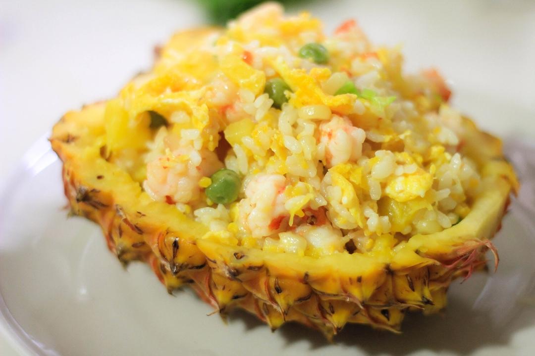 虾仁菠萝炒饭
