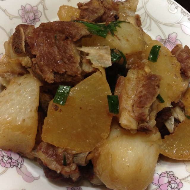 萝卜烧排骨