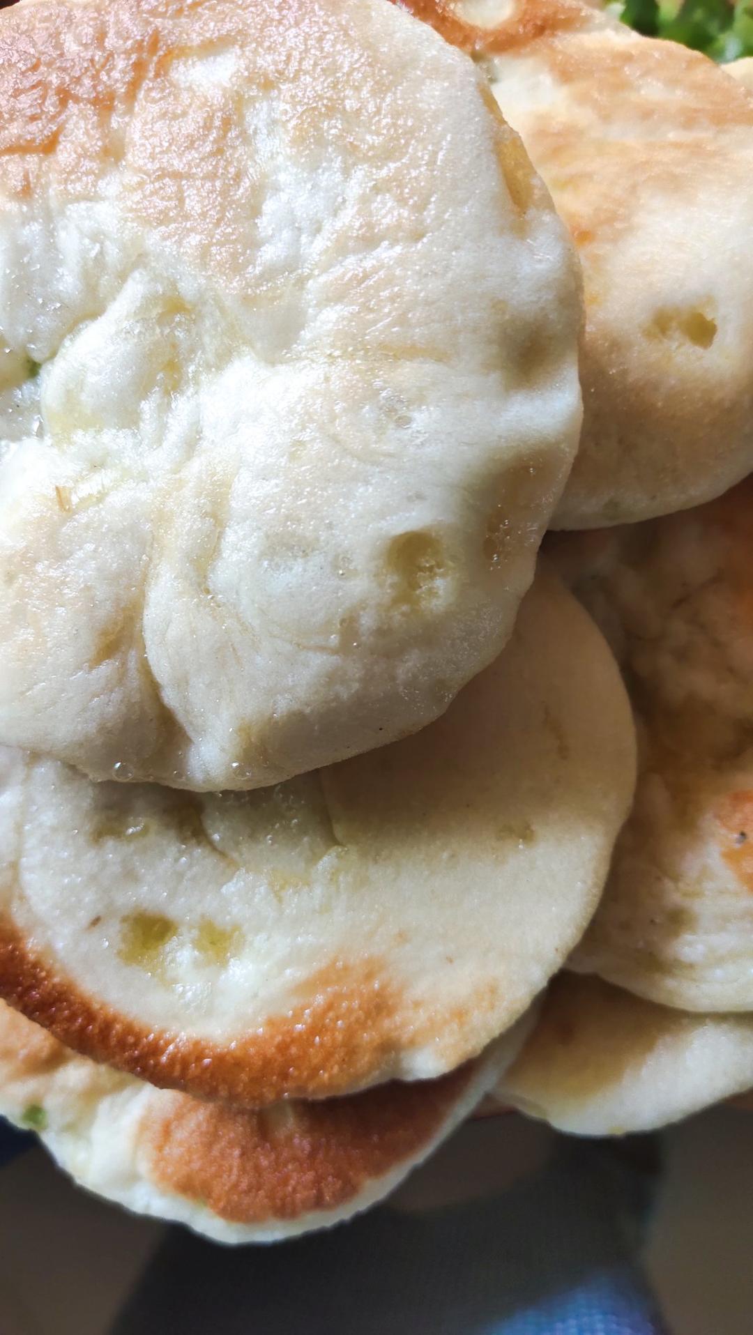 发面椒香葱花饼（超级宣软）