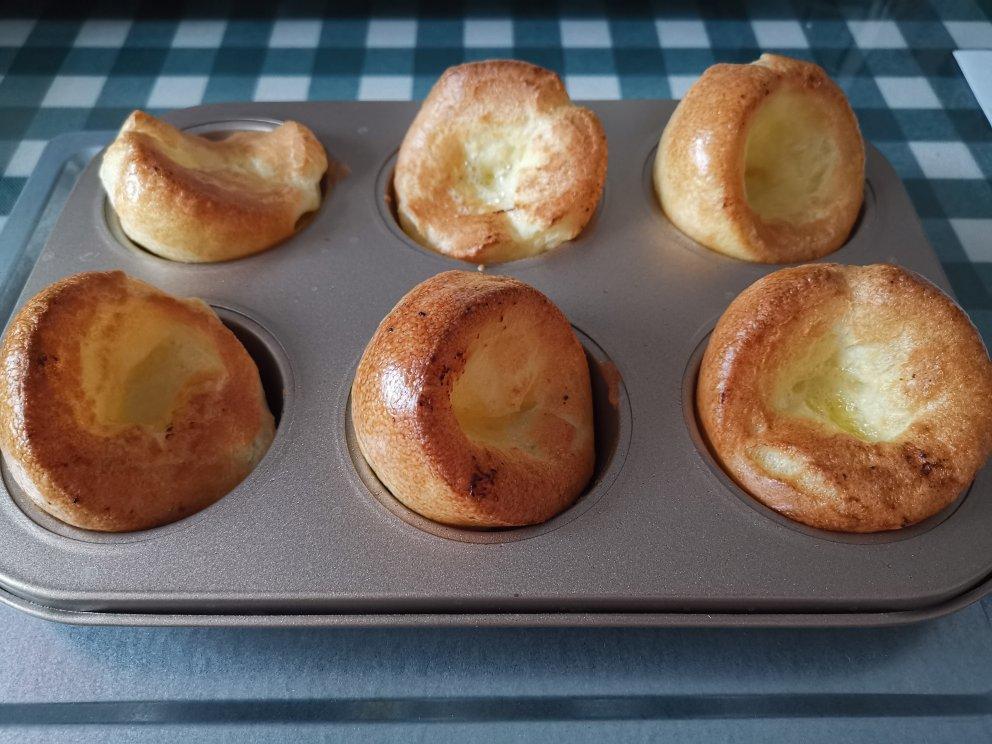 香味浓郁——约克郡布丁 Yorkshire Pudding（不是布丁的布丁）