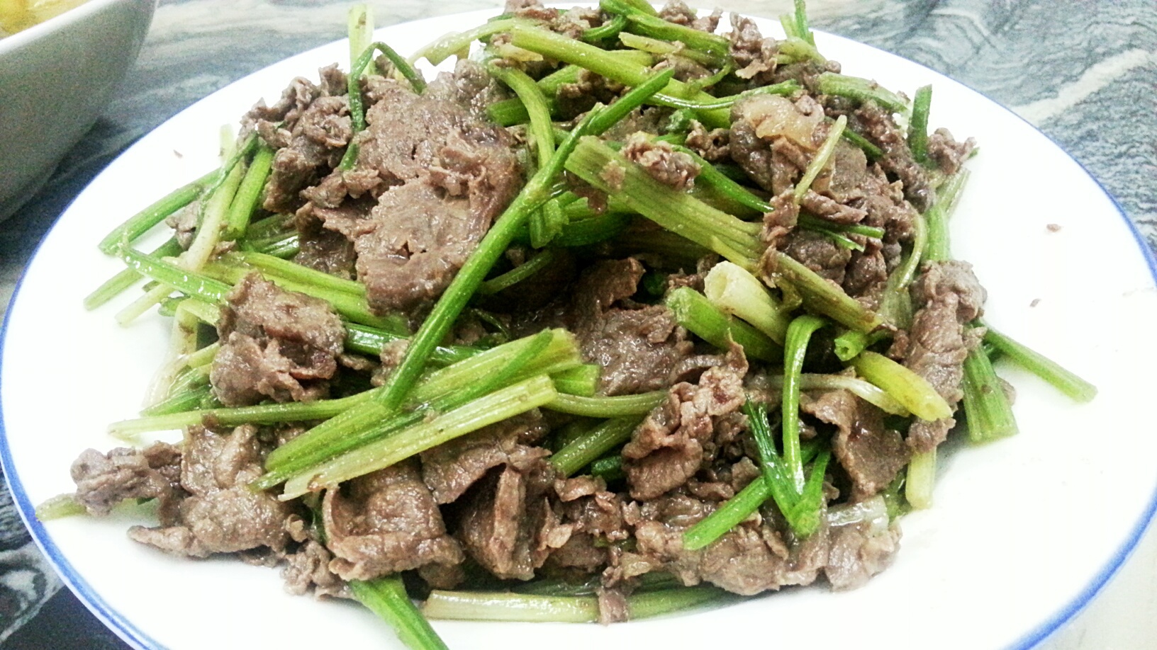 芹菜炒肉片