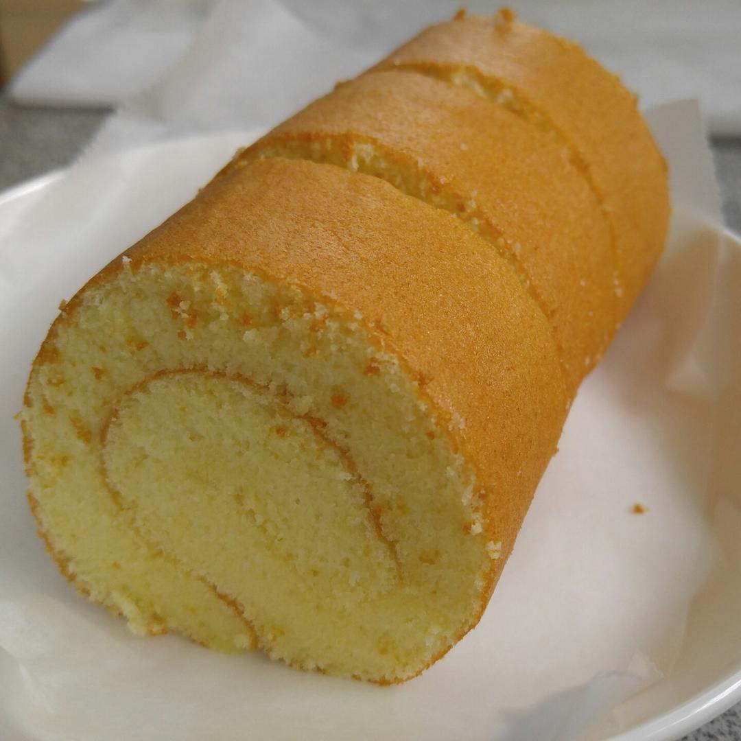 《Tinrry下午茶》教你做基础原味蛋糕卷