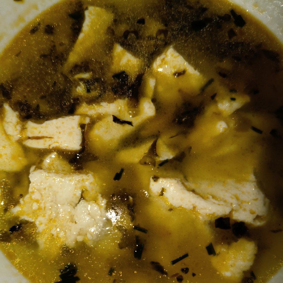 老坛酸菜豆腐脑汤