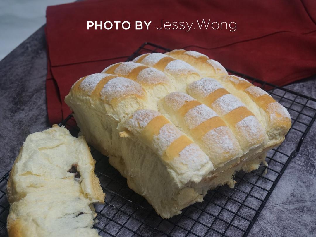 炼乳红豆排排包（70%中种法）