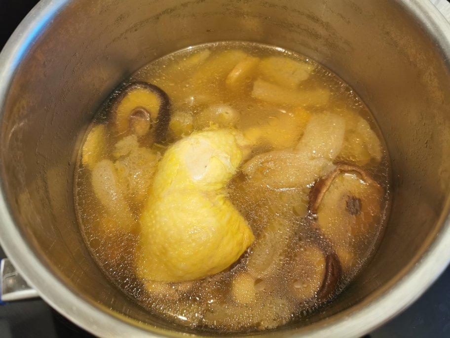 香菇鸡汤