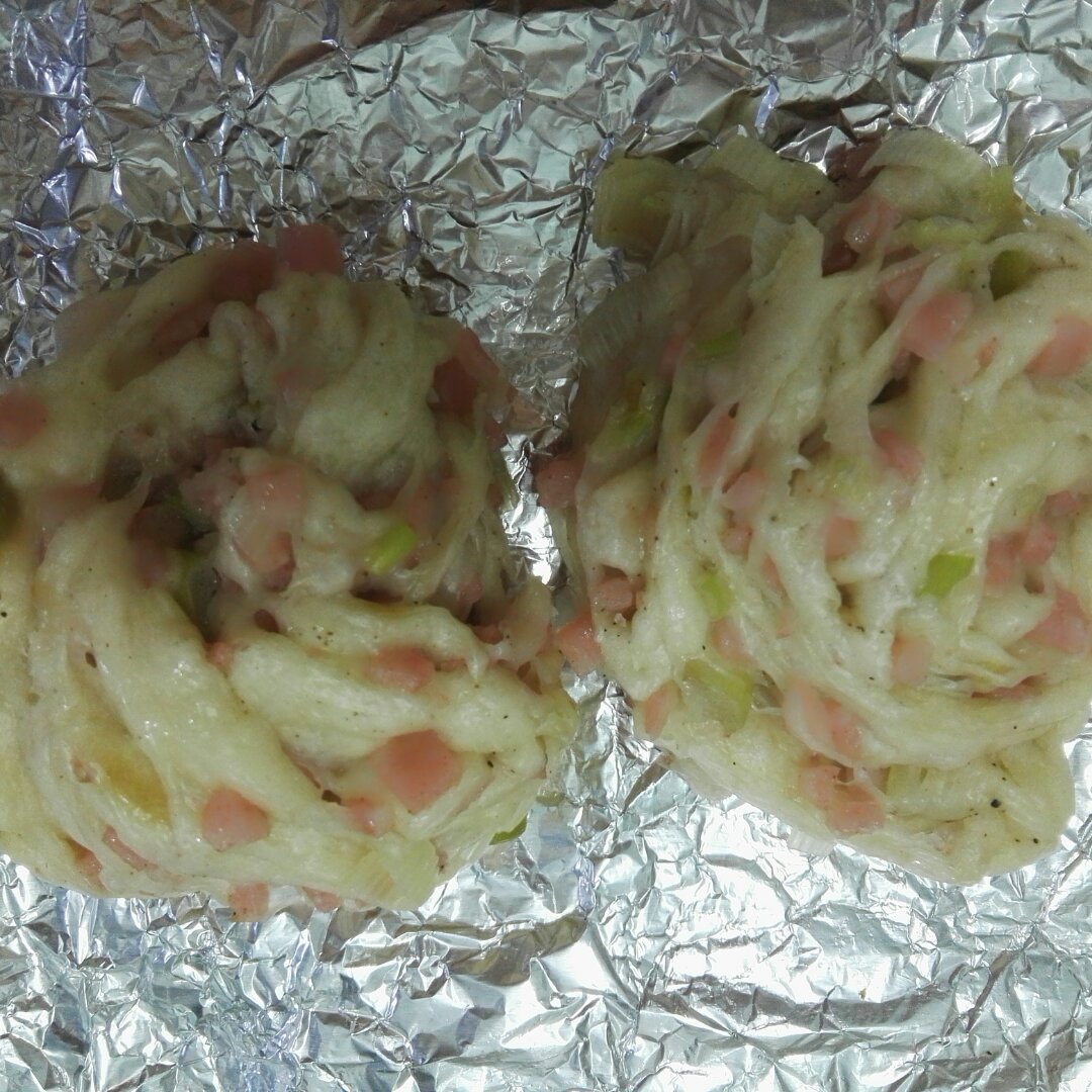 最好吃的火腿葱香花卷—附让葱不变黄的小窍门