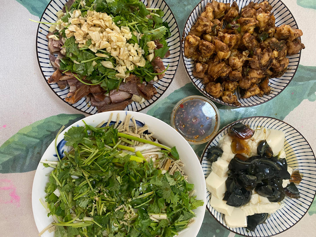 👨‍👩‍👧‍👦口粮