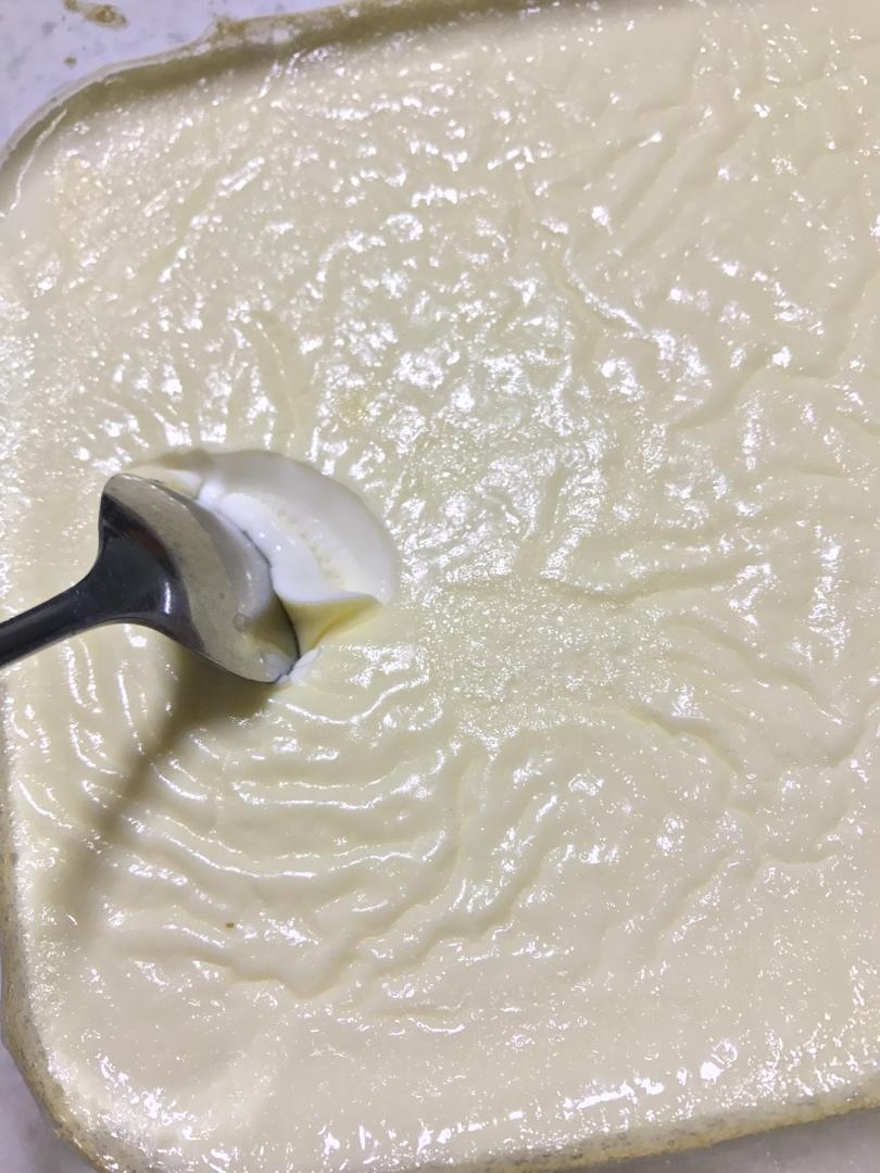 【双皮奶】还有厚奶皮的单皮奶、蜜红豆、蛋黄小饼干、它们都整整齐齐的
