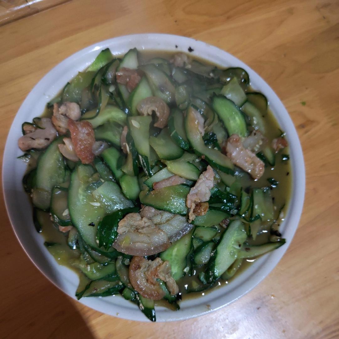 黄瓜炒肉片