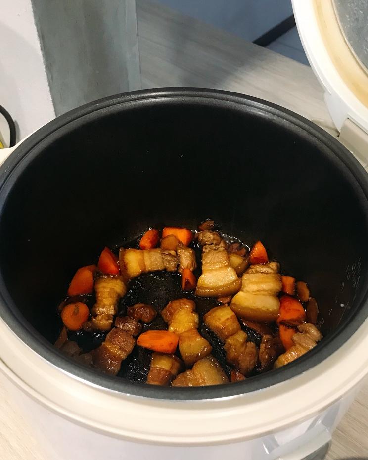 不油腻的土豆红烧肉
