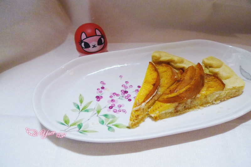 椰香桃子塔