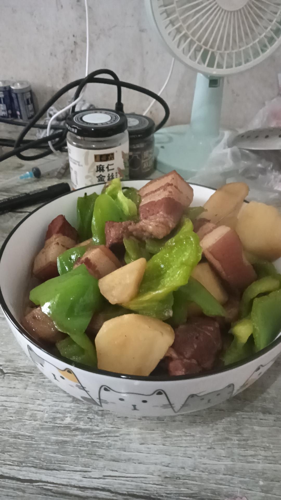 不焯水不放油的家常红烧肉