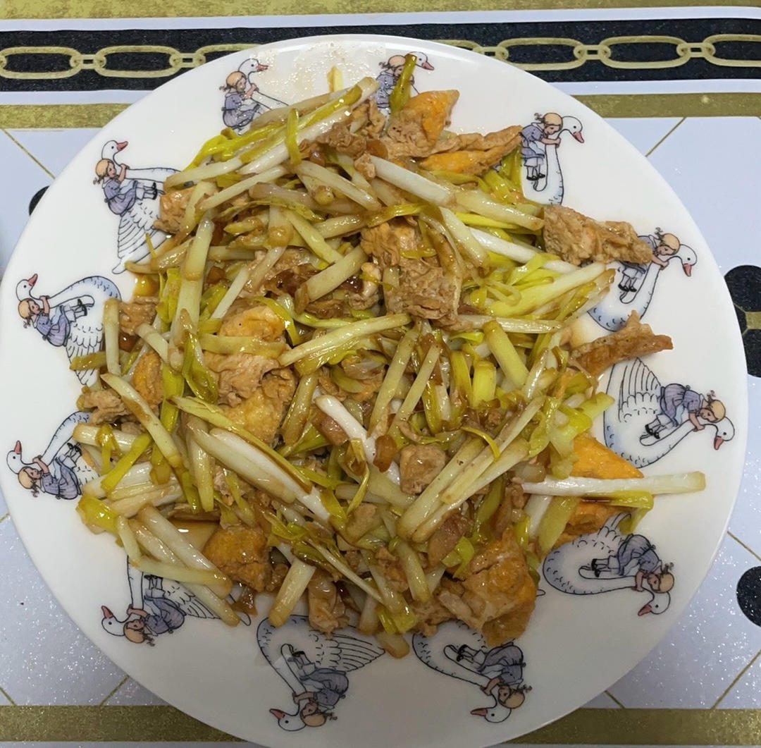 蒜黄炒鸡蛋
