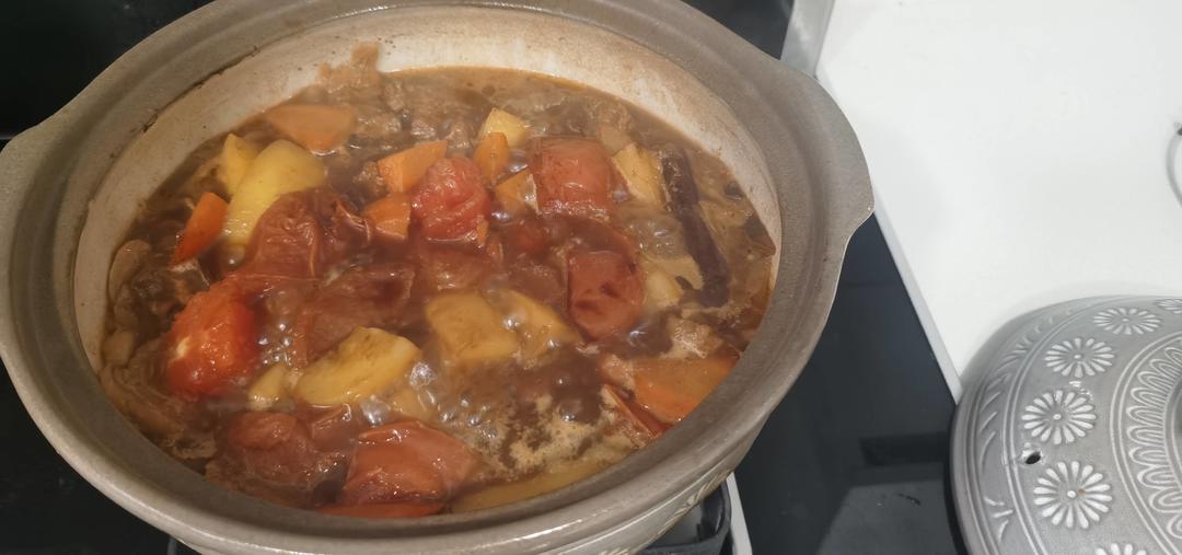 番茄土豆炖牛腩