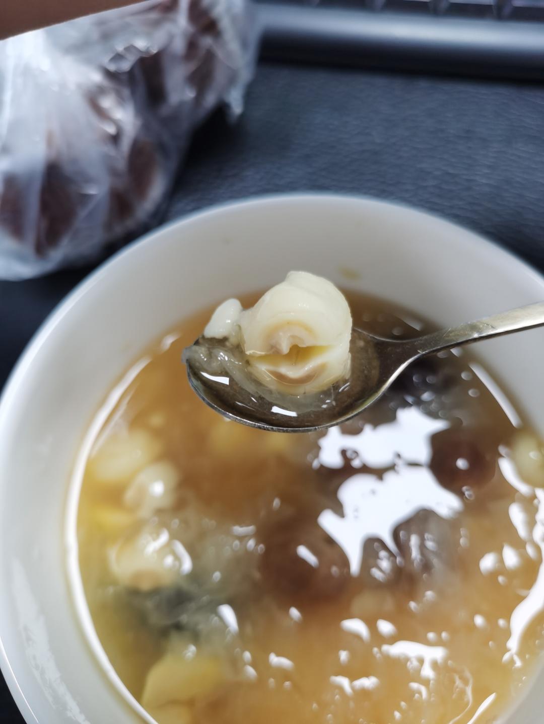 简单、快速泡发莲子