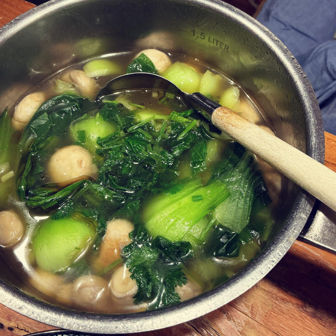 口蘑青菜汤