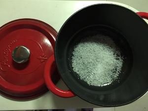 盐焗阿根廷红虾——Staub珐琅铸铁锅的做法 步骤3