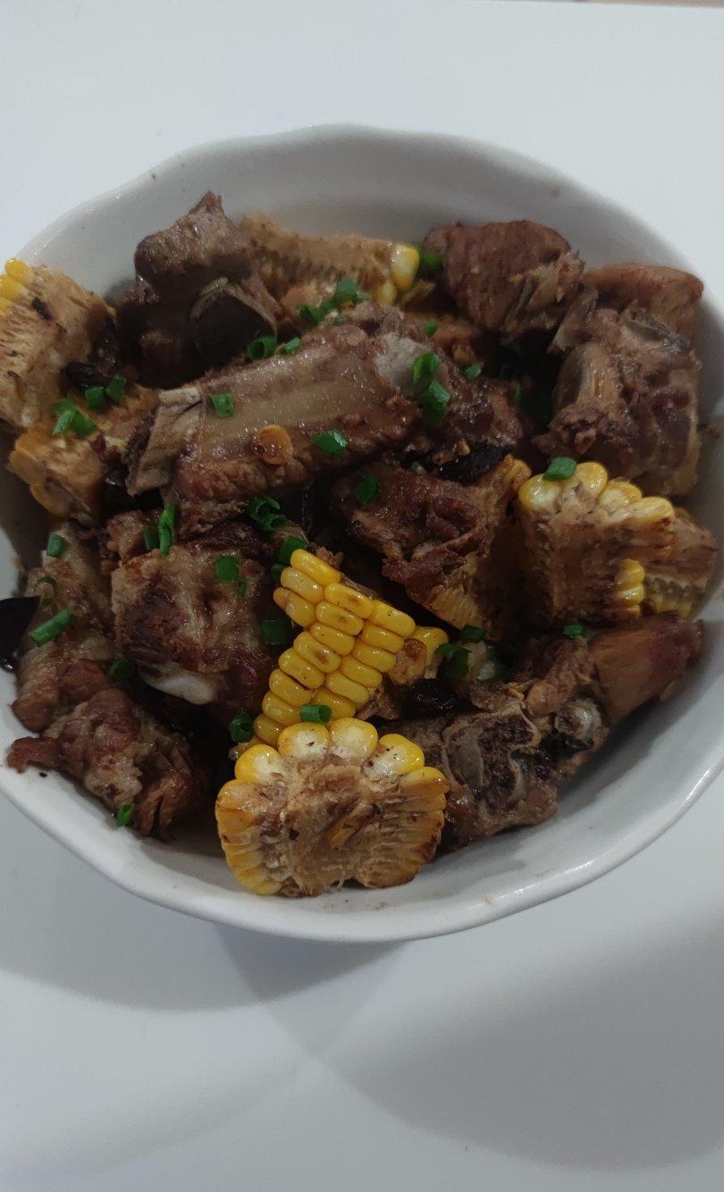 红烧排骨（玉米烧排骨）