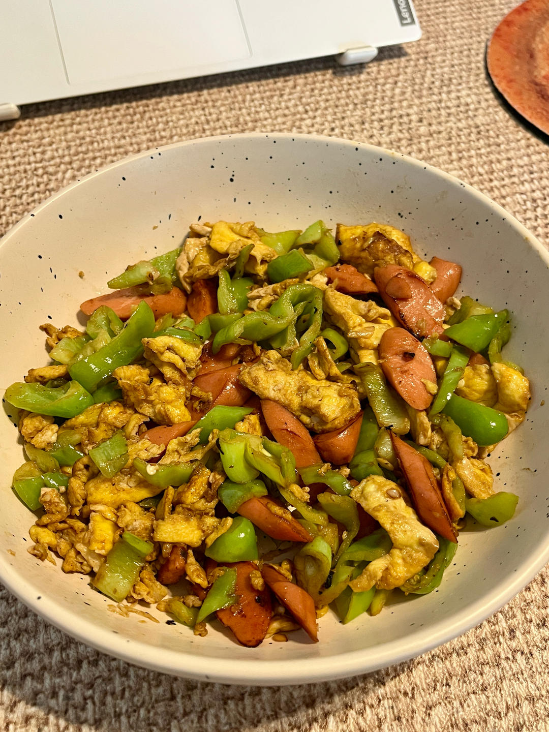 青椒火腿炒鸡蛋