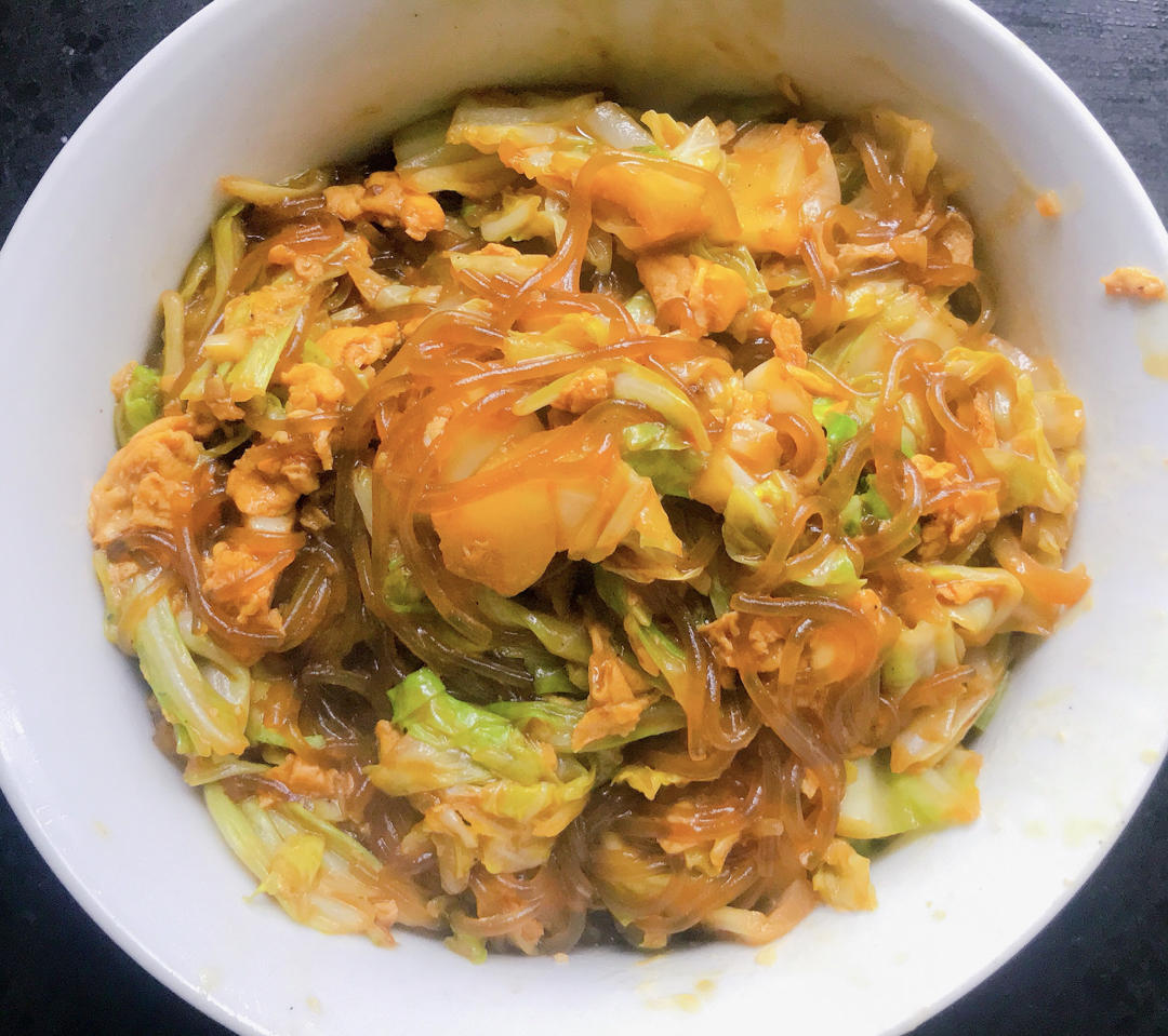 包菜粉丝炒鸡蛋