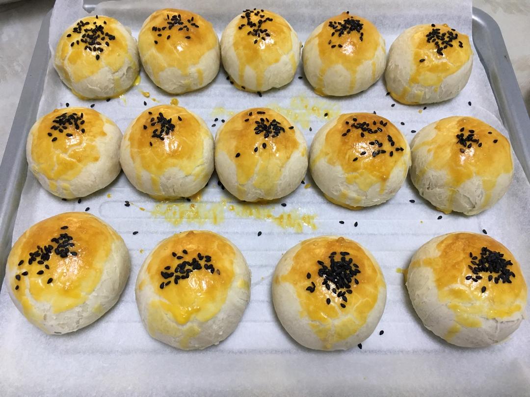 蛋黄酥