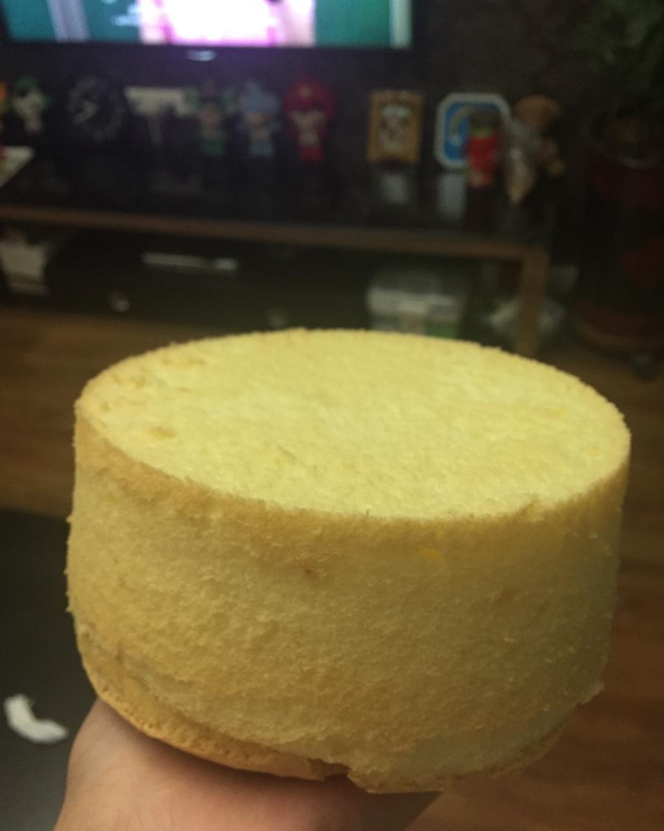 香草雪崩爆浆蛋糕