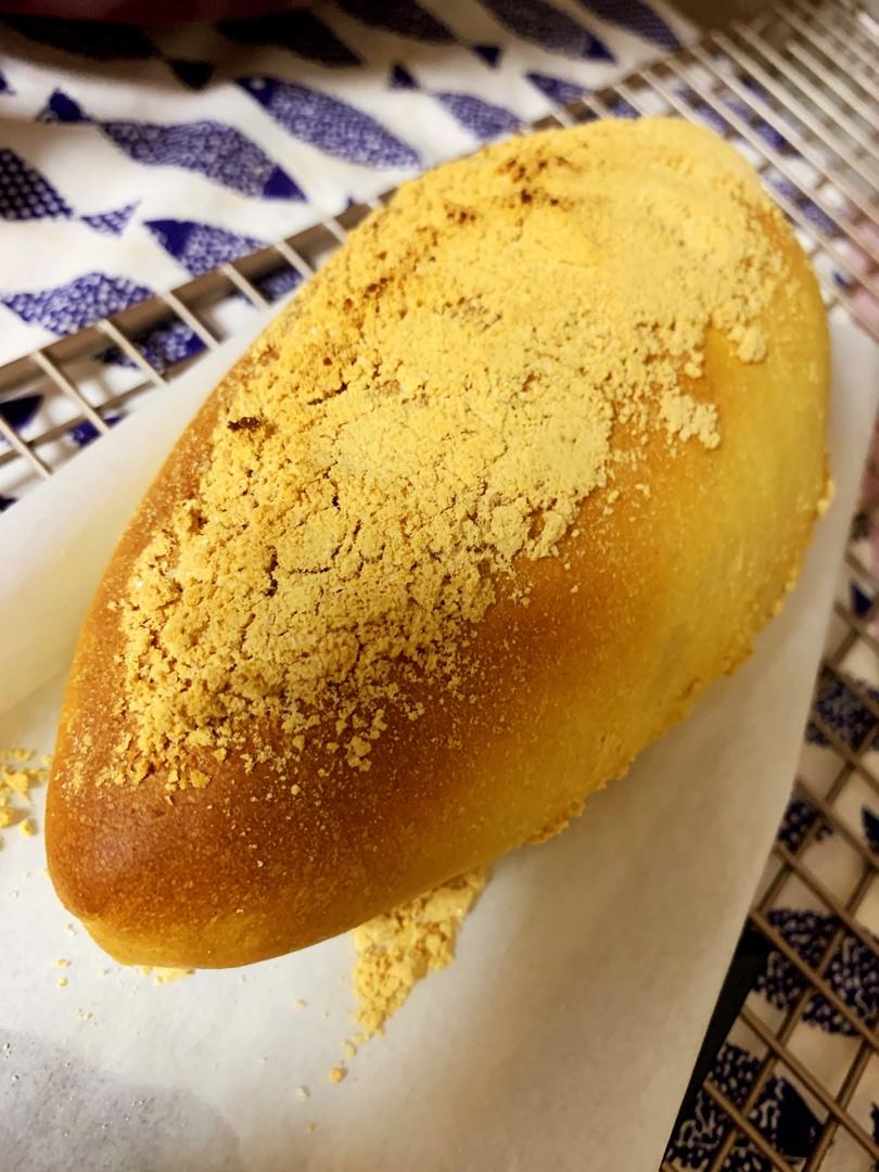 黄豆粉面包
