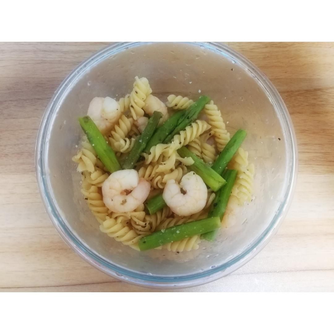 芦笋虾仁意面