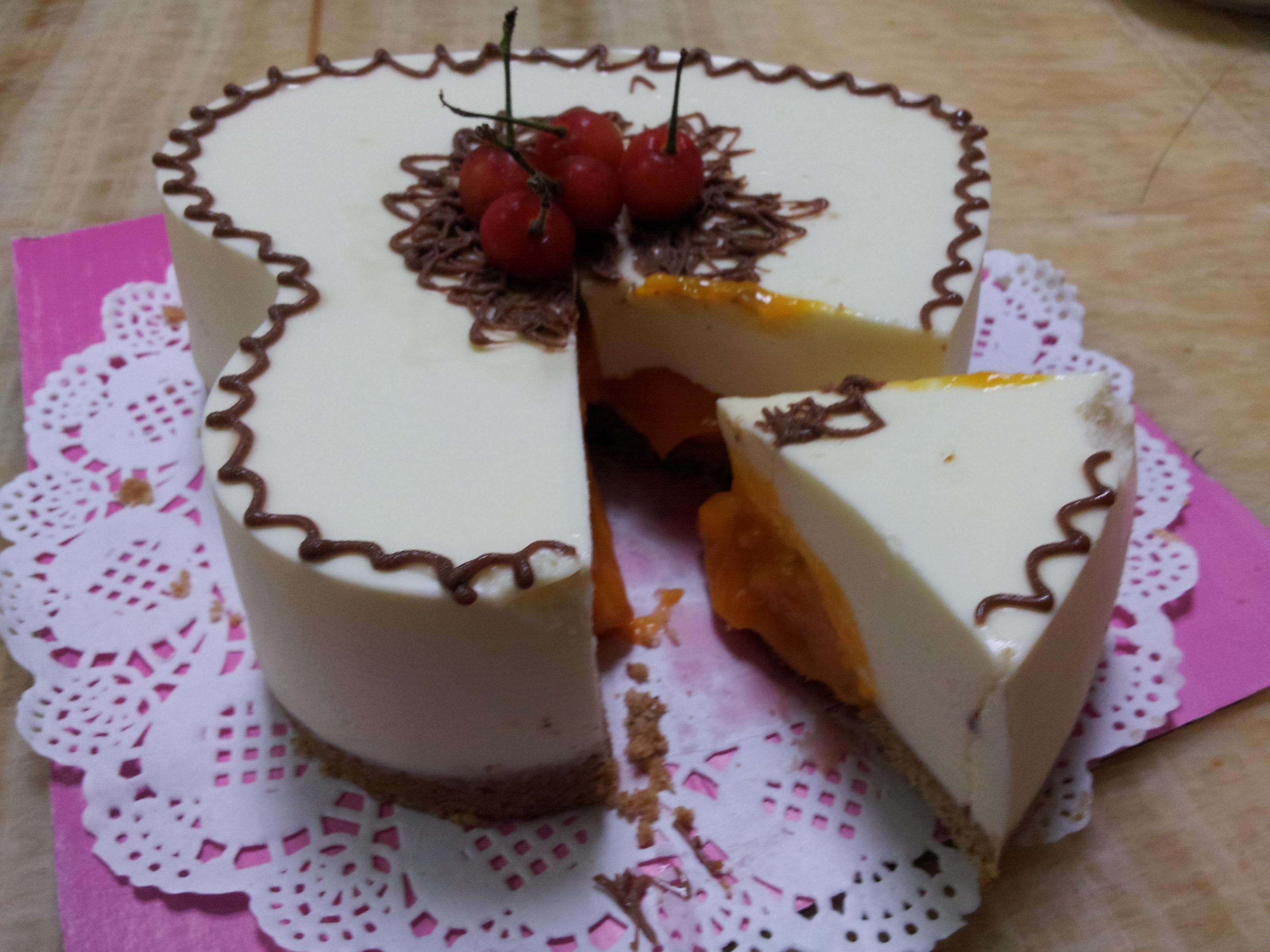 酸奶樱桃芒果流心芝士蛋糕的做法